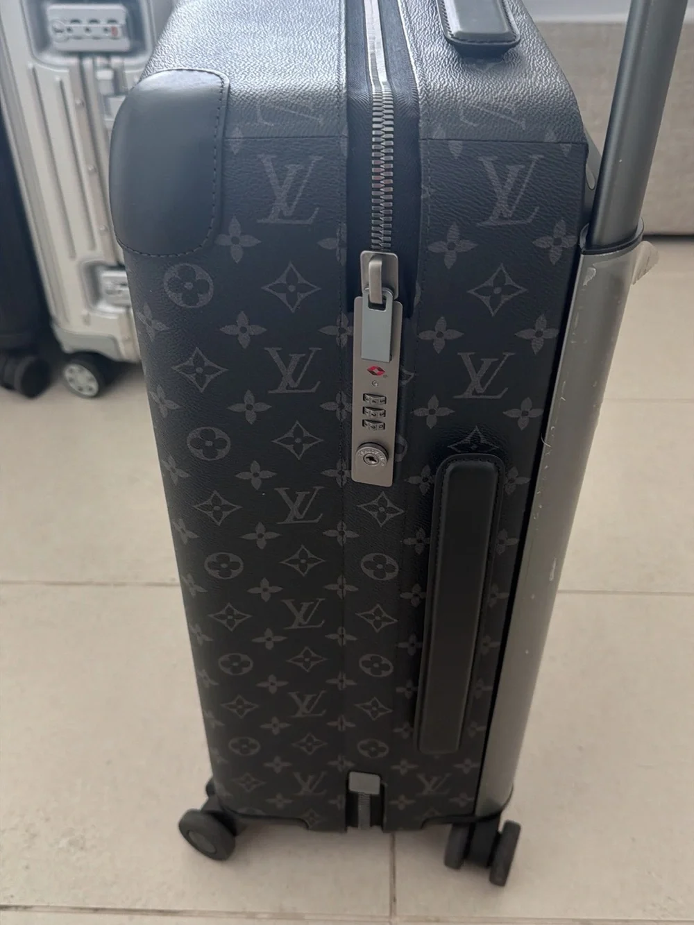 Louis vuitton luggage 50cms